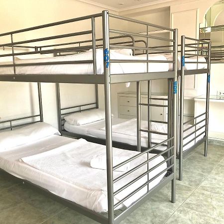 Castañedo Somo Surfskate Hostel المظهر الخارجي الصورة