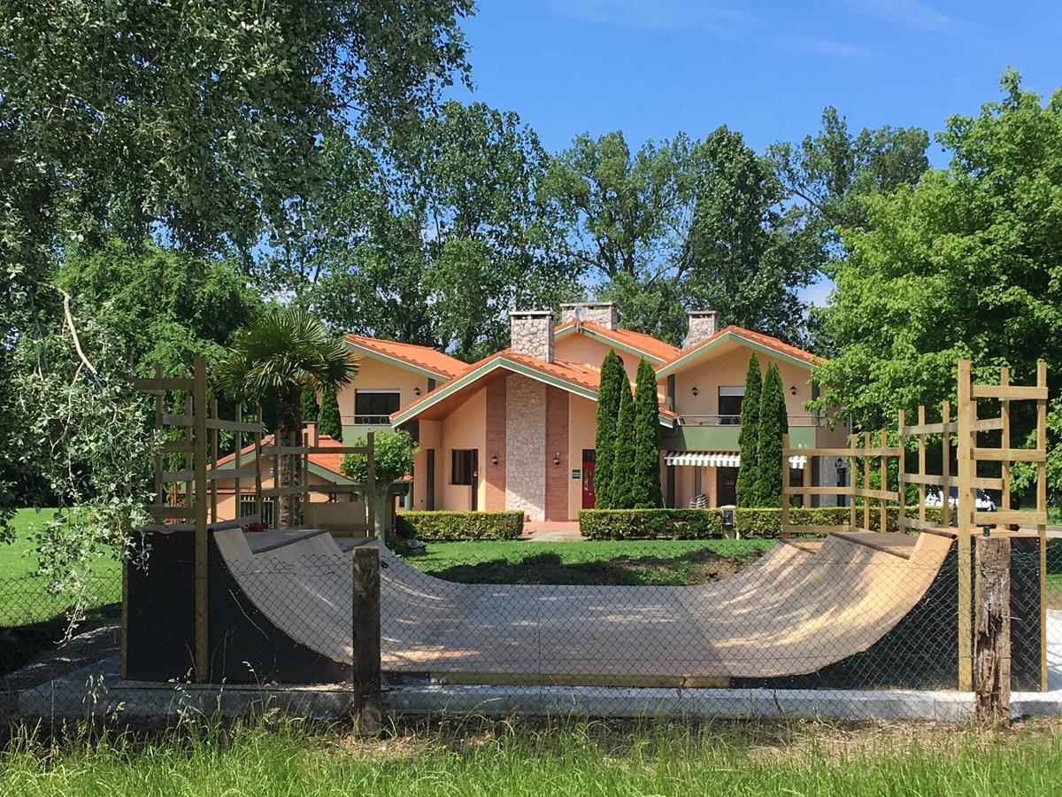 Castañedo Somo Surfskate Hostel المظهر الخارجي الصورة